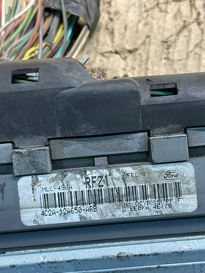 2004 Ford Crown Victoria Engine Control Unit ECU Computer Module V9005 DG3