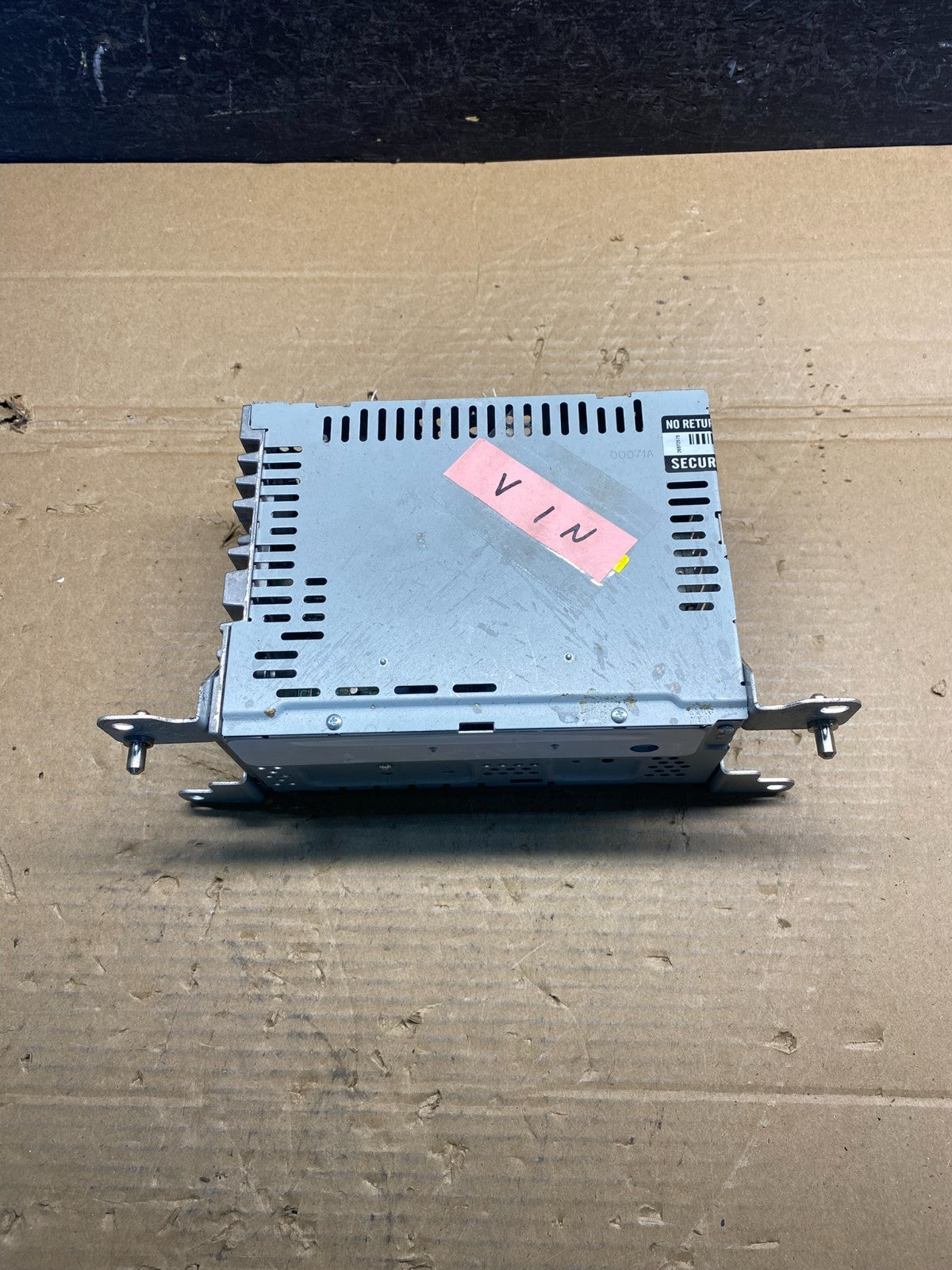 2019 2020 Ford Fusion Radio Audio Receiver AM FM CD MP3 AD6572 DG3