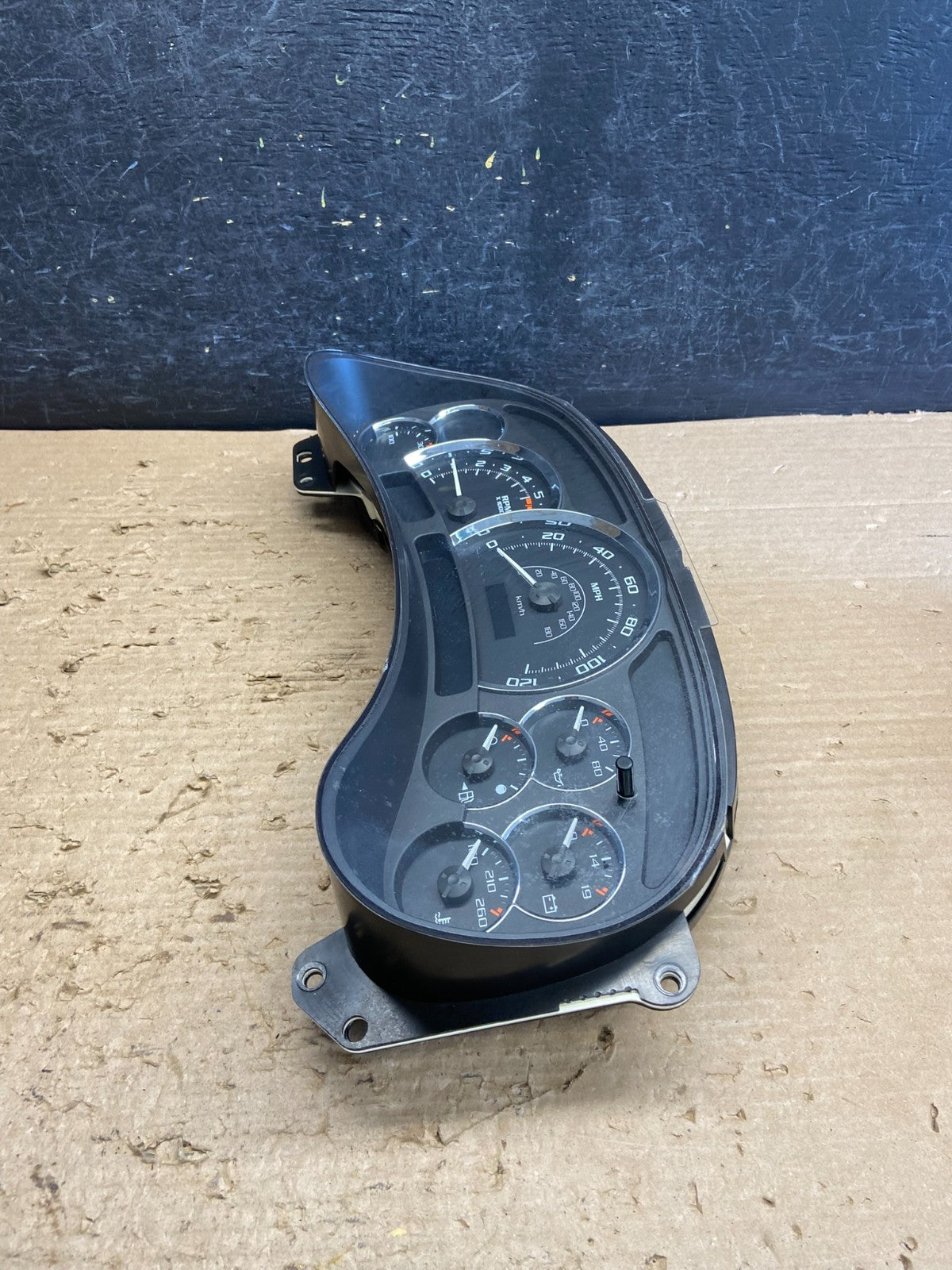 2003 to 2006 Cadillac Escalade Instrument Speedometer Cluster Gauge AG8764 DG2