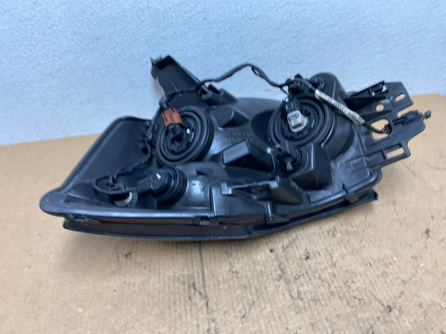 2004 to 2007 Nissan Armada Right Passenger RH Side Headlight Oem AC3715 DW8