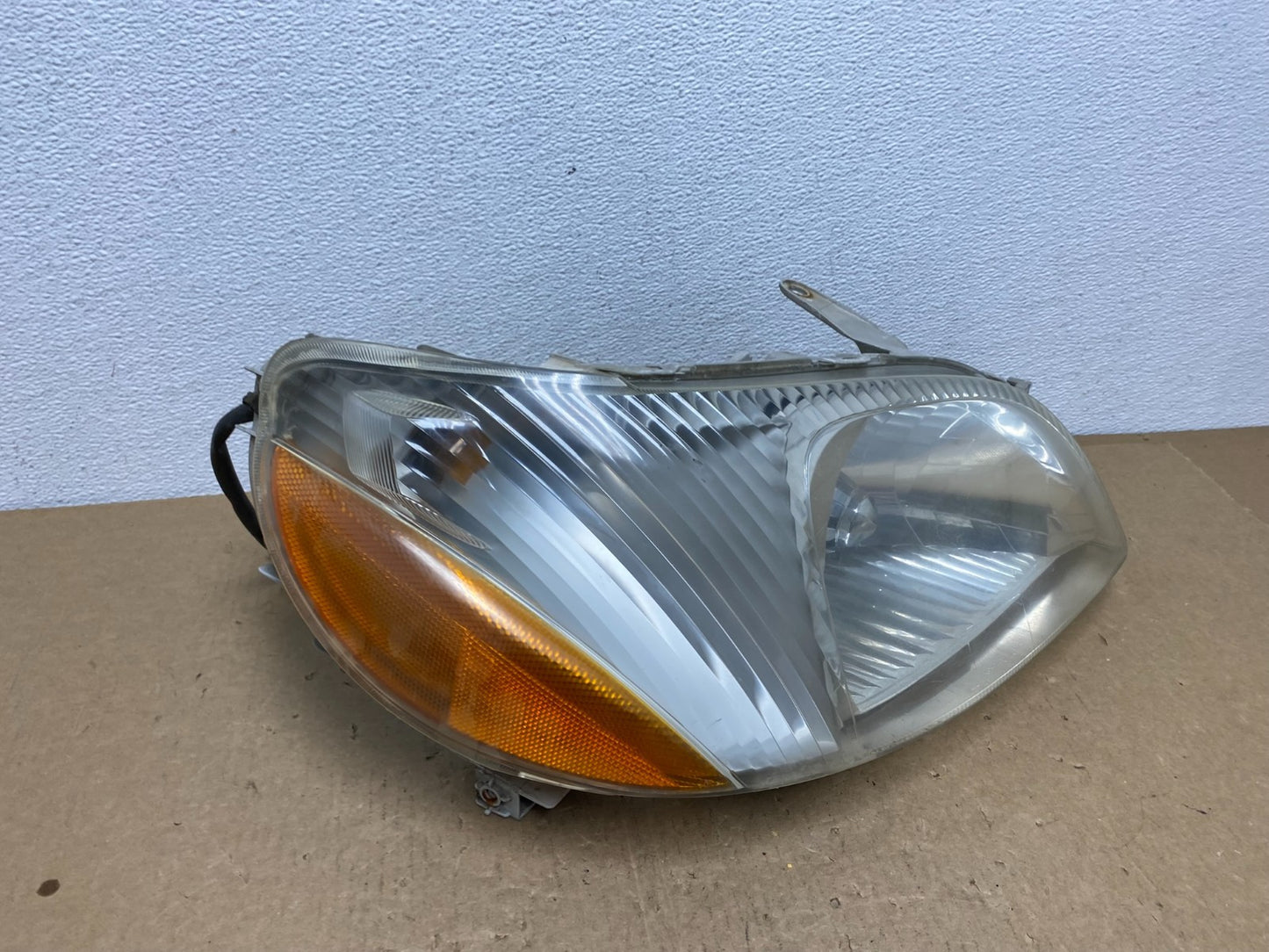 2000 2001 2002 Toyota Echo Right Passenger RH Side Headlight AC1341 DW2