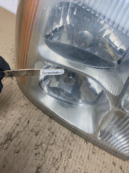 2002-2006 Cadillac Escalade Right Passenger Side Xenon HID Headlight AF72063