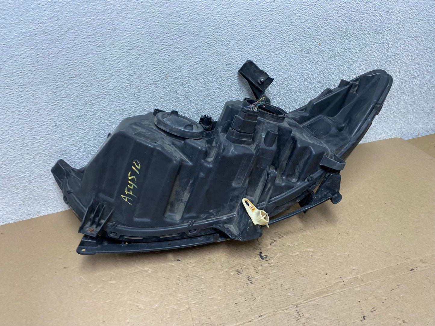 2013 to 2016 Ford Fusion Right Passenger Rh Side Headlight AF4510 LK8