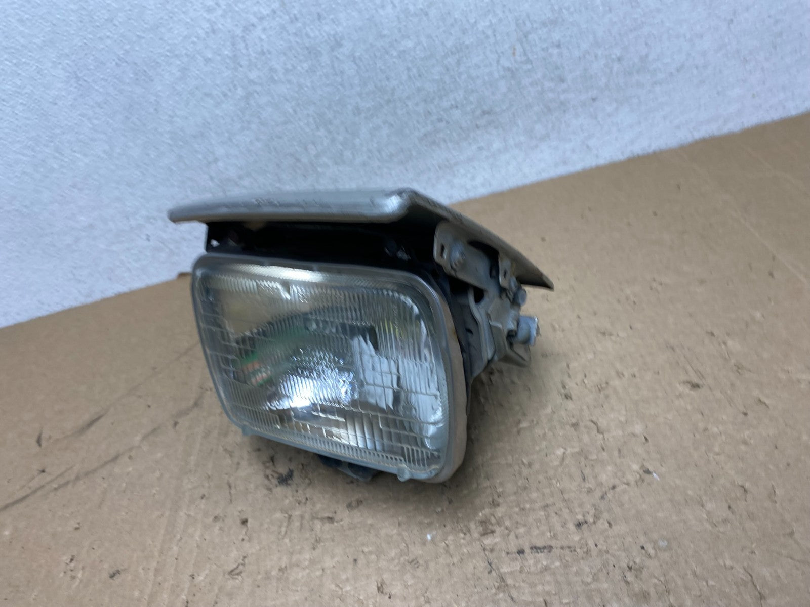 1989 to 1992 Ford Probe Right Pasenger RH Side Halogen Headlight AG1306 DG3