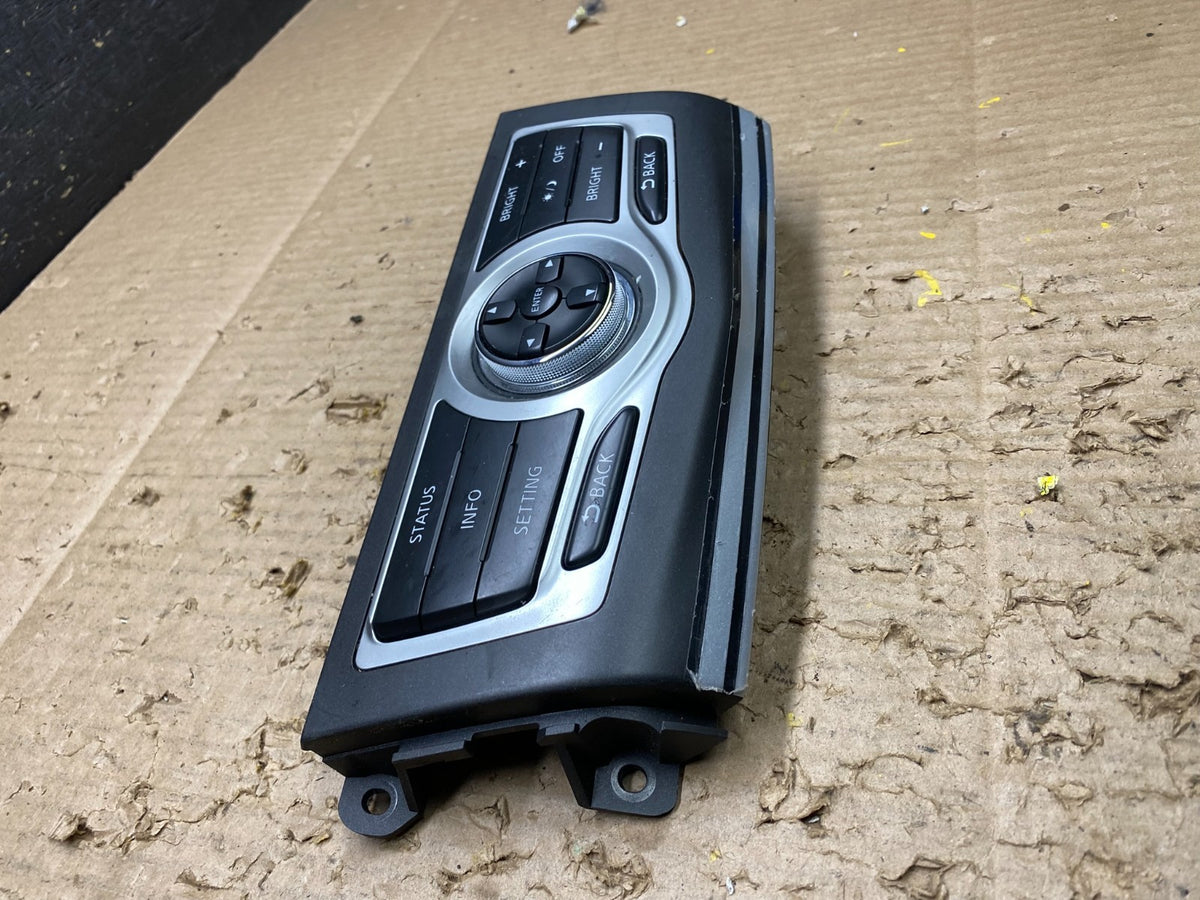 2009-2014 Nissan Murano AM FM Radio CD Control Panel V1749 DG1