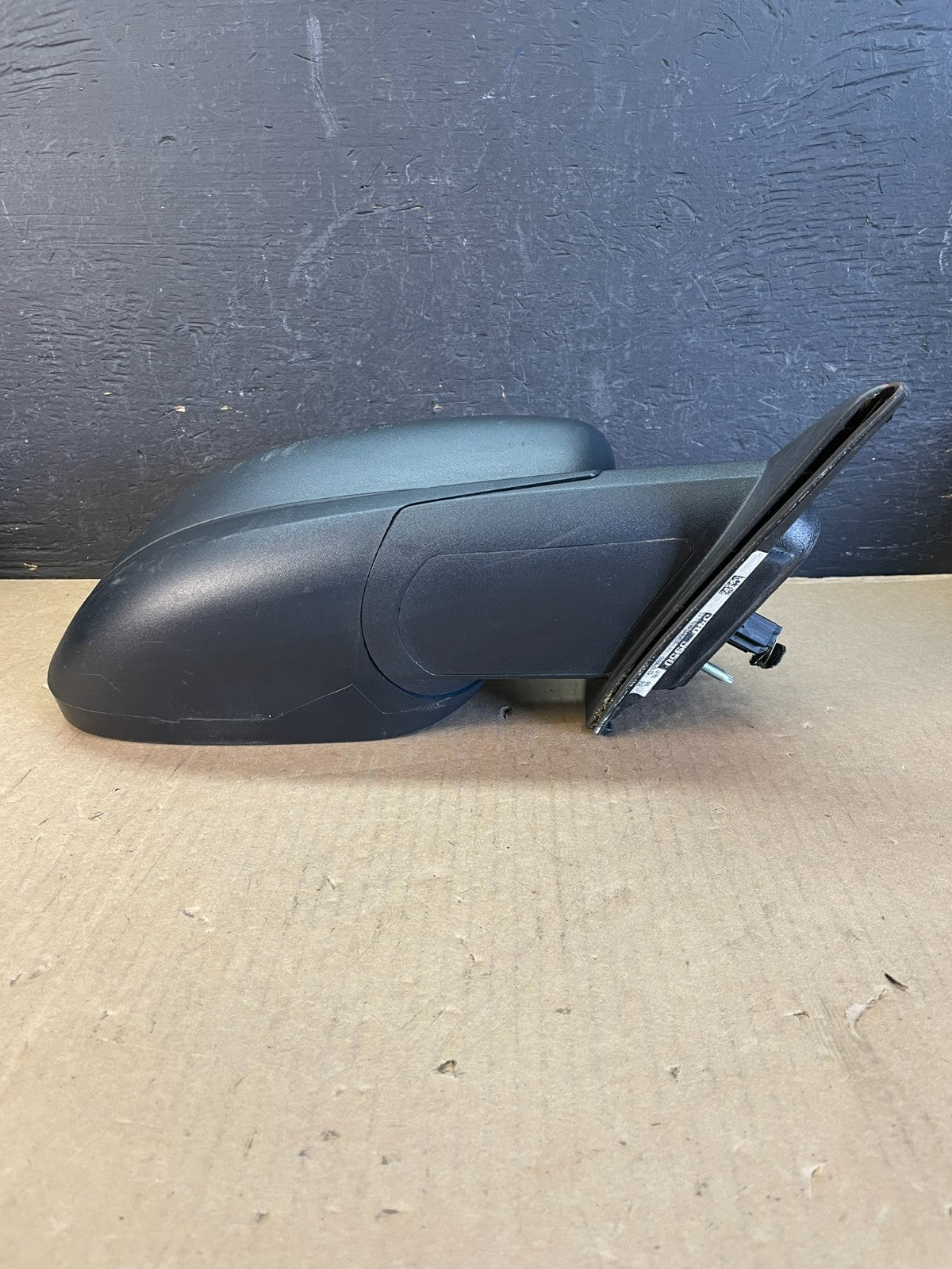 2010 to 2018 Ford Taurus Right Passenger View Door Mirror AD5591 DW3