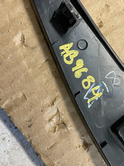 2006 to 2009 Ford Fusion Center Dash Radio Clock Bezel Trim OEM AB9684 DG7
