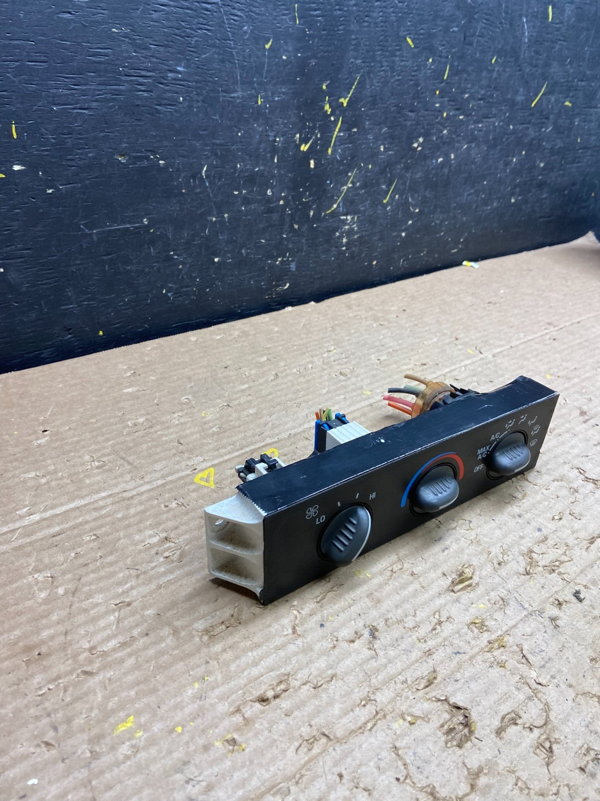 2001 - 2007 GMC Chevrolet Astro Express Climate Control A/C W3445 DG1