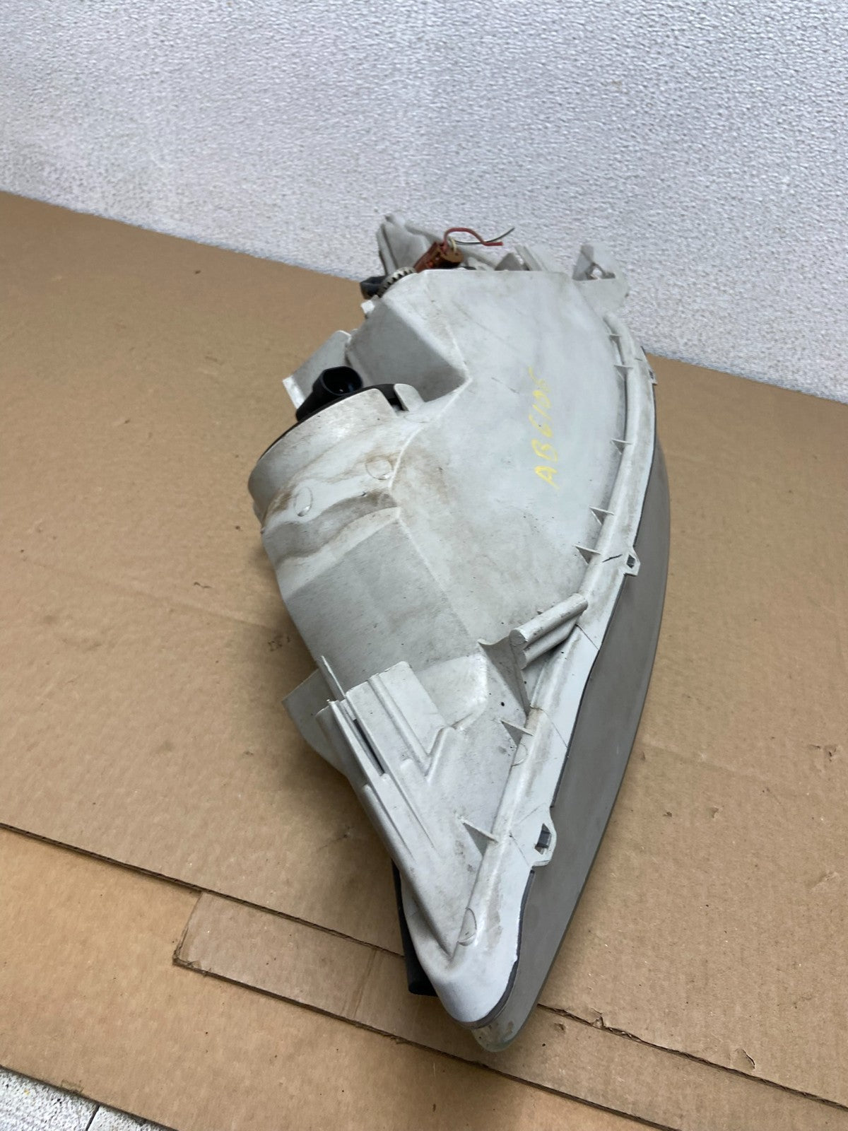 2002 to 2004 Toyota Camry Halogen Headlight Right Passenger Rh OEM AB6106 DW8