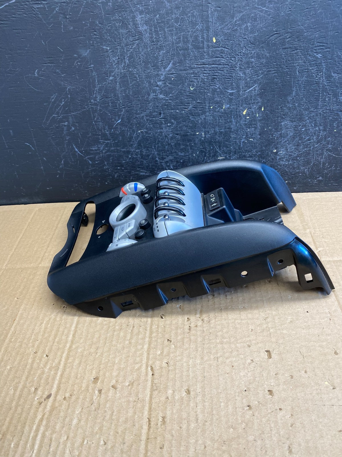 2008 to 2010 Mini Cooper Center Dash Climate Window Control AC9455 DG1