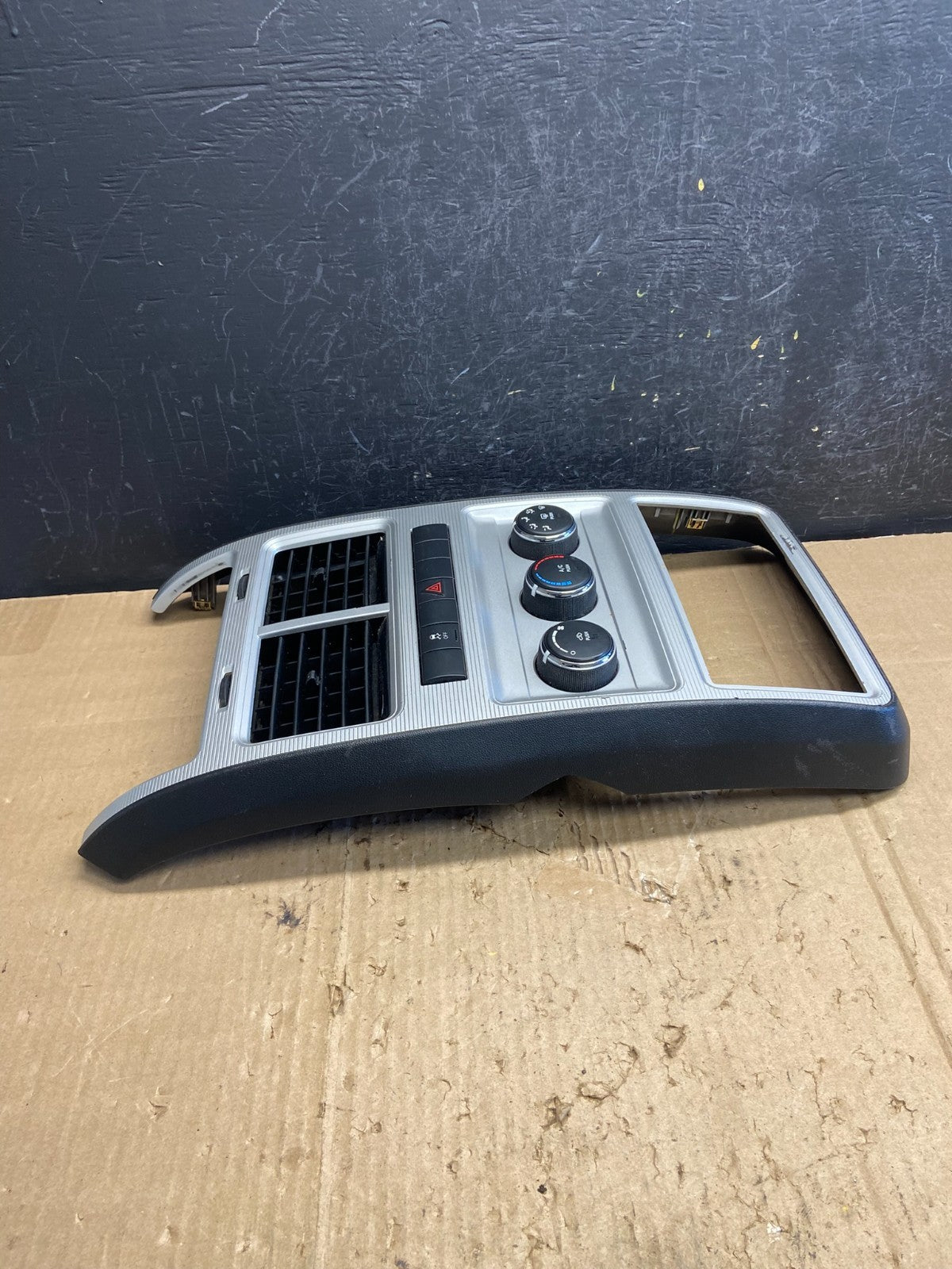2009 2010 Dodge Journey Center Dash A/C AC Climate Control Bezel Trim AE2046 DG1