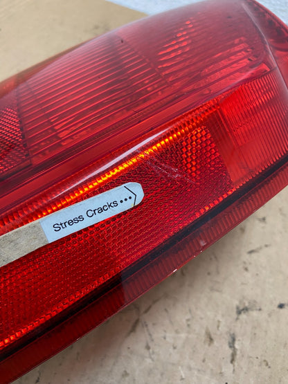2001 - 2004 Volvo XC70 V70 Right Passenger Side LH Tail Light AD3077 LK4