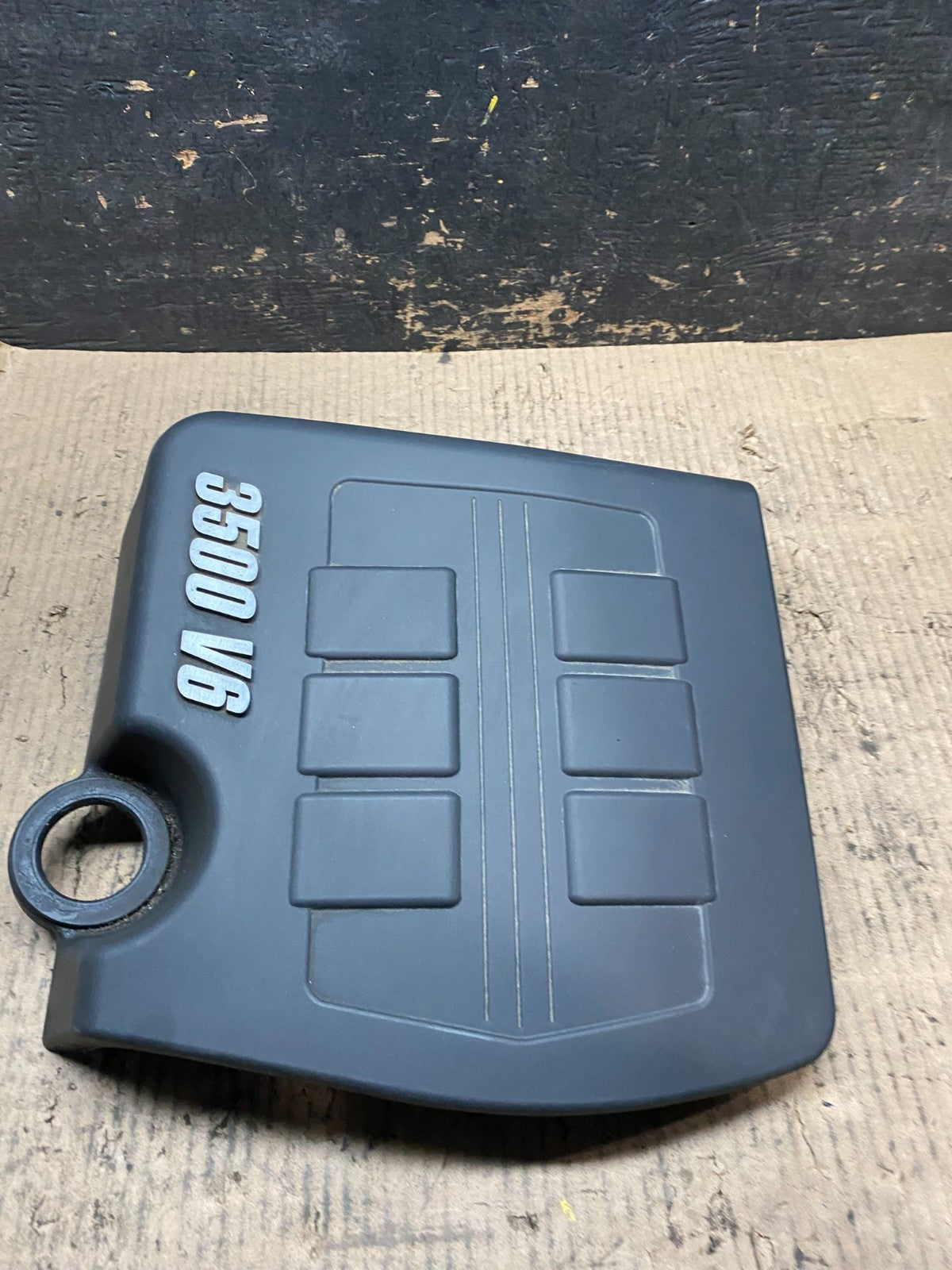 2005 to 2006 Chevrolet Malibu 3.5L Engine Cover Plastic Motor Shield U6160 DG2
