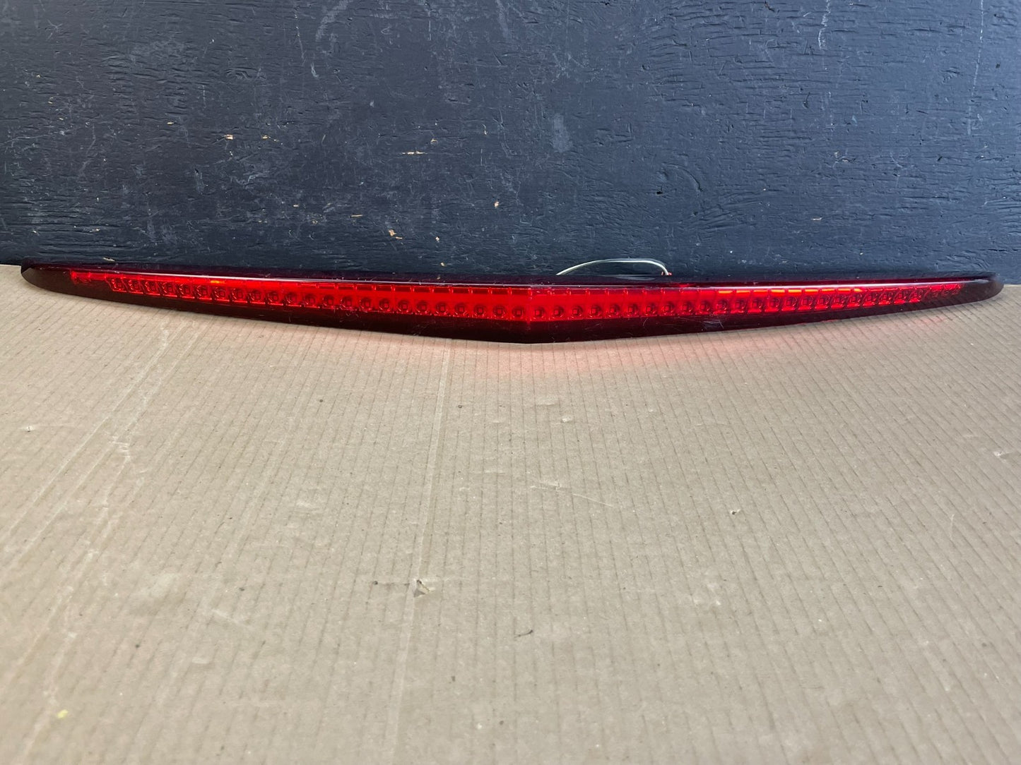 2008-2013 Cadillac Cts Sedan Trunk Lid 3rd Third Brake Tail Light ac1973 DG0