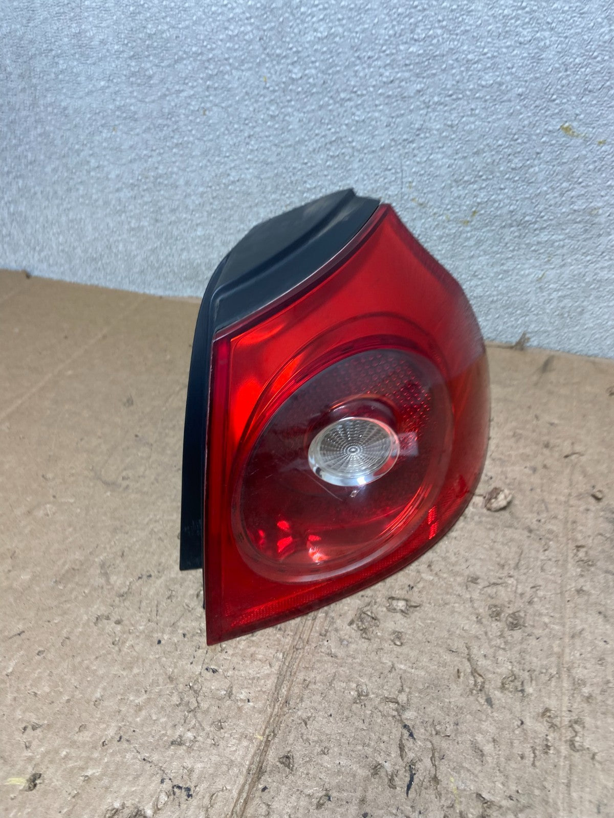 2006 2007 2008 Volkswagen Golf MK5 5 Right Passenger Tail Light Oem AA52072