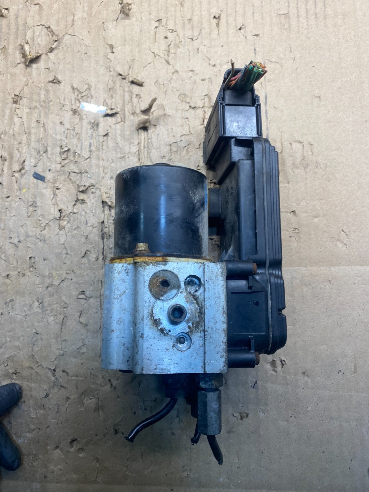 2006 2007 Ford E250 E350 Econoline Anti-Lock ABS Antilock Brake Pump W3965 DG3