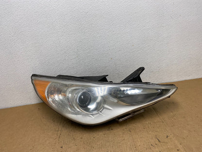 2011 - 2014 Hyundai Sonata Right Passenger Rh Side Headlight Halogen AD0685 DW0