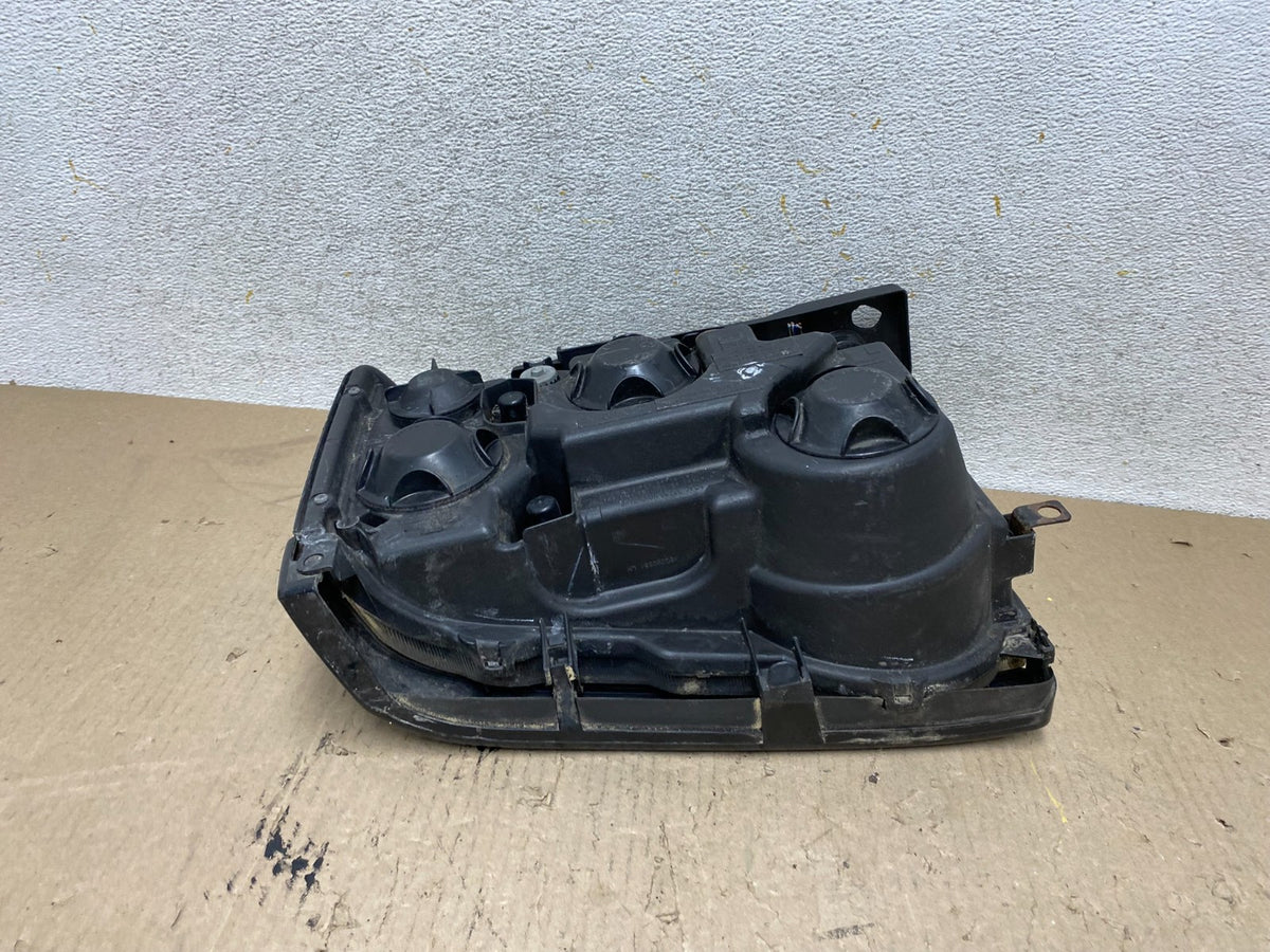 2003-2004 Land Rover Discovery Left Driver LH Halogen Headlight AH7707 DW7