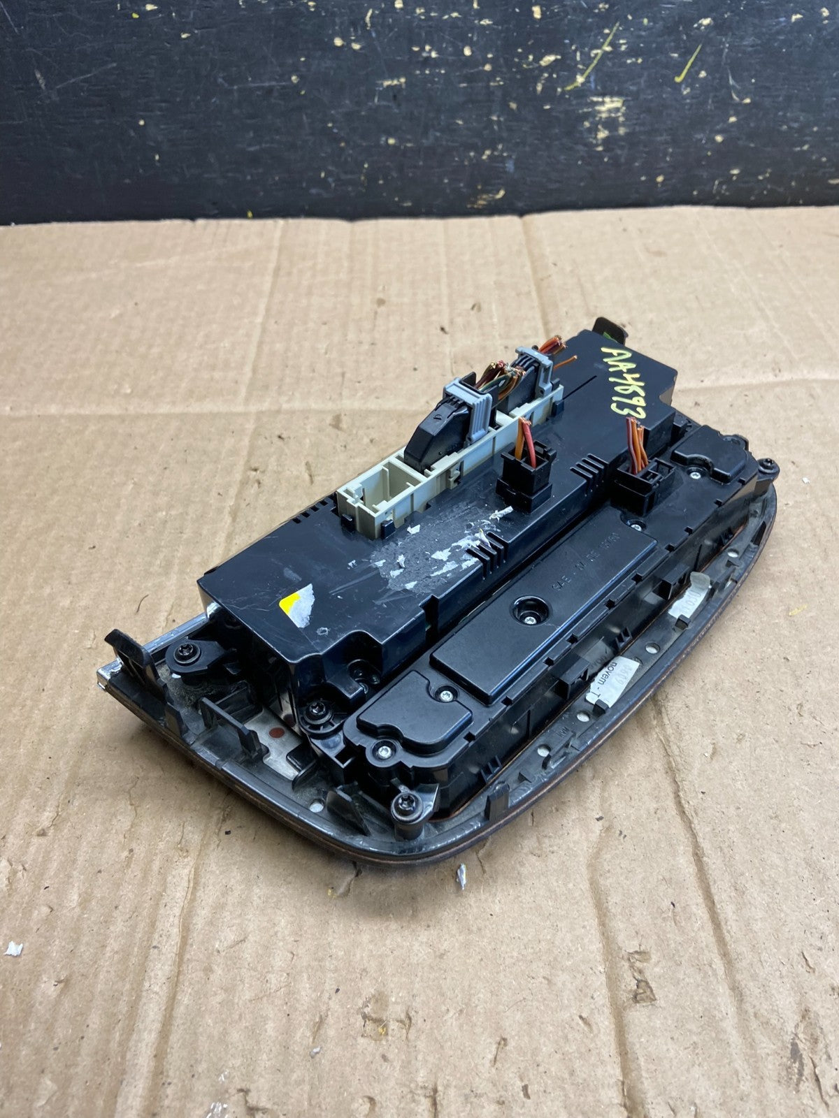 2006 to 2010 Mercedes W251 R350 AC Temp Heater Climate Control OEM AA4893 DG4