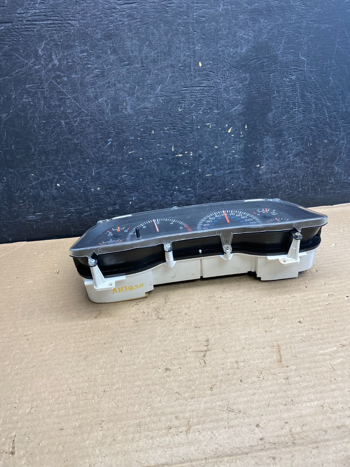 2000-2001 Dodge Ram 1500 Instrument Speedometer Gauge Cluster AH3850 DG4