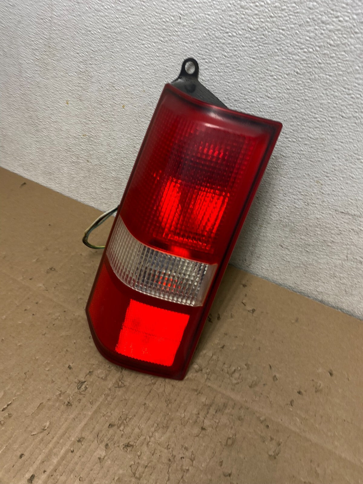 2003 to 2017 Chevrolet Express 1500 Left Driver Side Tail Light Oem I9255 DW1
