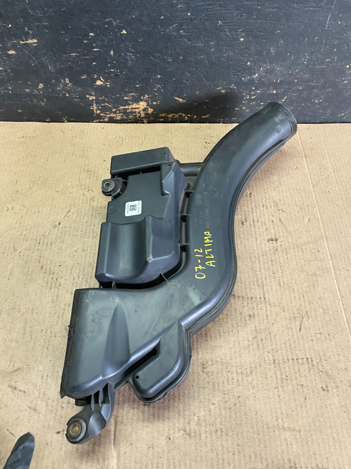 2007 to 2011 Nissan Altima 2.5L HYBRID Air Duct Tube Resonator S9790 PS7
