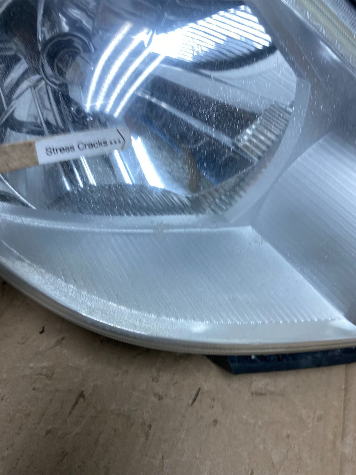 2008 to 2012 Nissan Versa Headlight Right Passenger Rh Side AE9013 DW4
