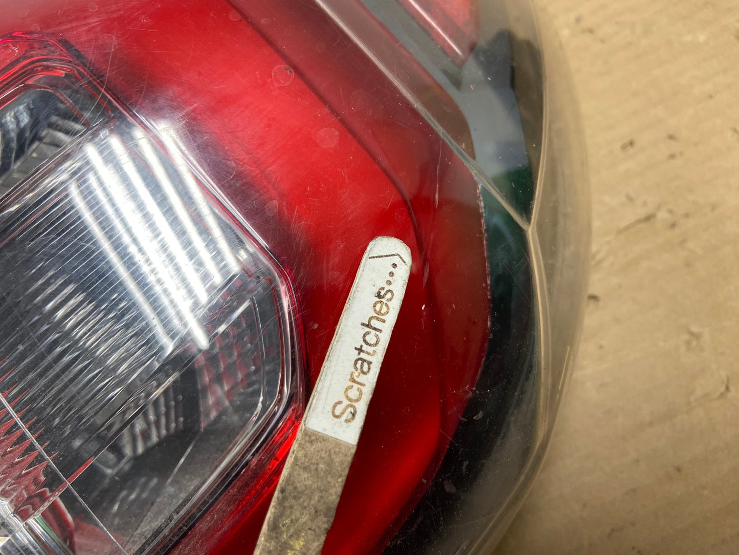 2013 to 2016 GMC Acadia Right Passenger RH Side Tail Light AG8165 LK3