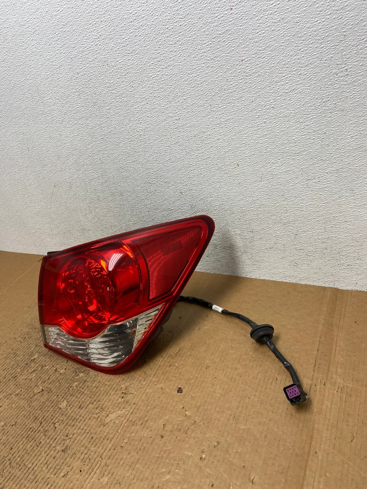 2011 2012 2013 2014 Chevrolet Cruze Right Passinger RH Side Tail Light AE2641 LK1