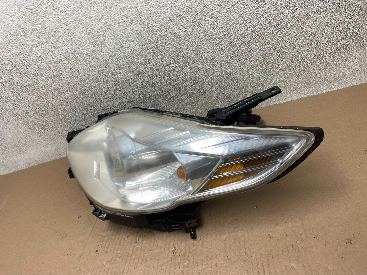 2008 2009 2010 Mazda 5 Left Driver LH Side Headlight Halogen AB5931 DW1