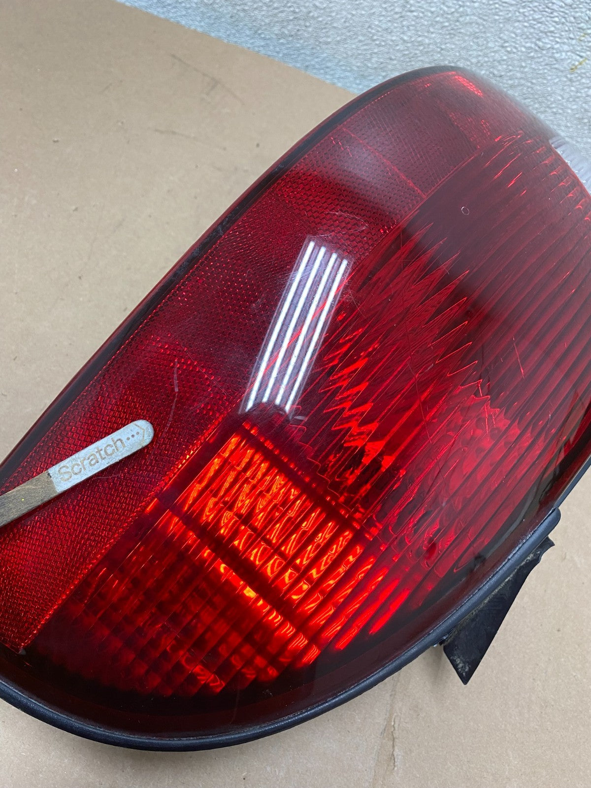 2000 - 2003 Mercury Sable Sedan Right Passenger Rh Side Tail Light OEM S2083 DW4