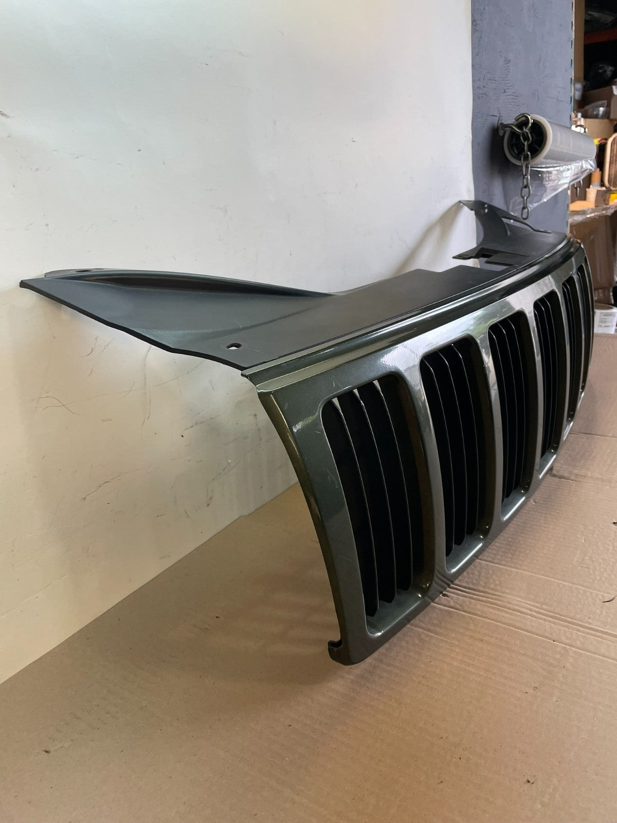 2005 2006 2007 Jeep Grand Cherokee Front Upper Grill Grille ag7646 DG2