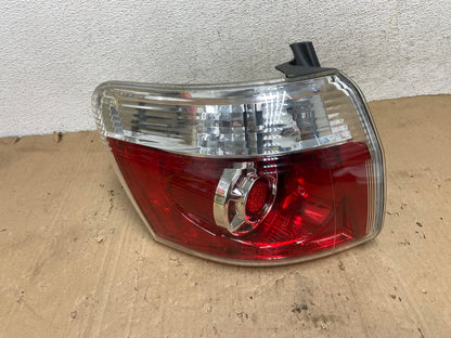 2007 to 2012 GMC Acadia Tail Light Left Driver Lh Side AE9262 LK0