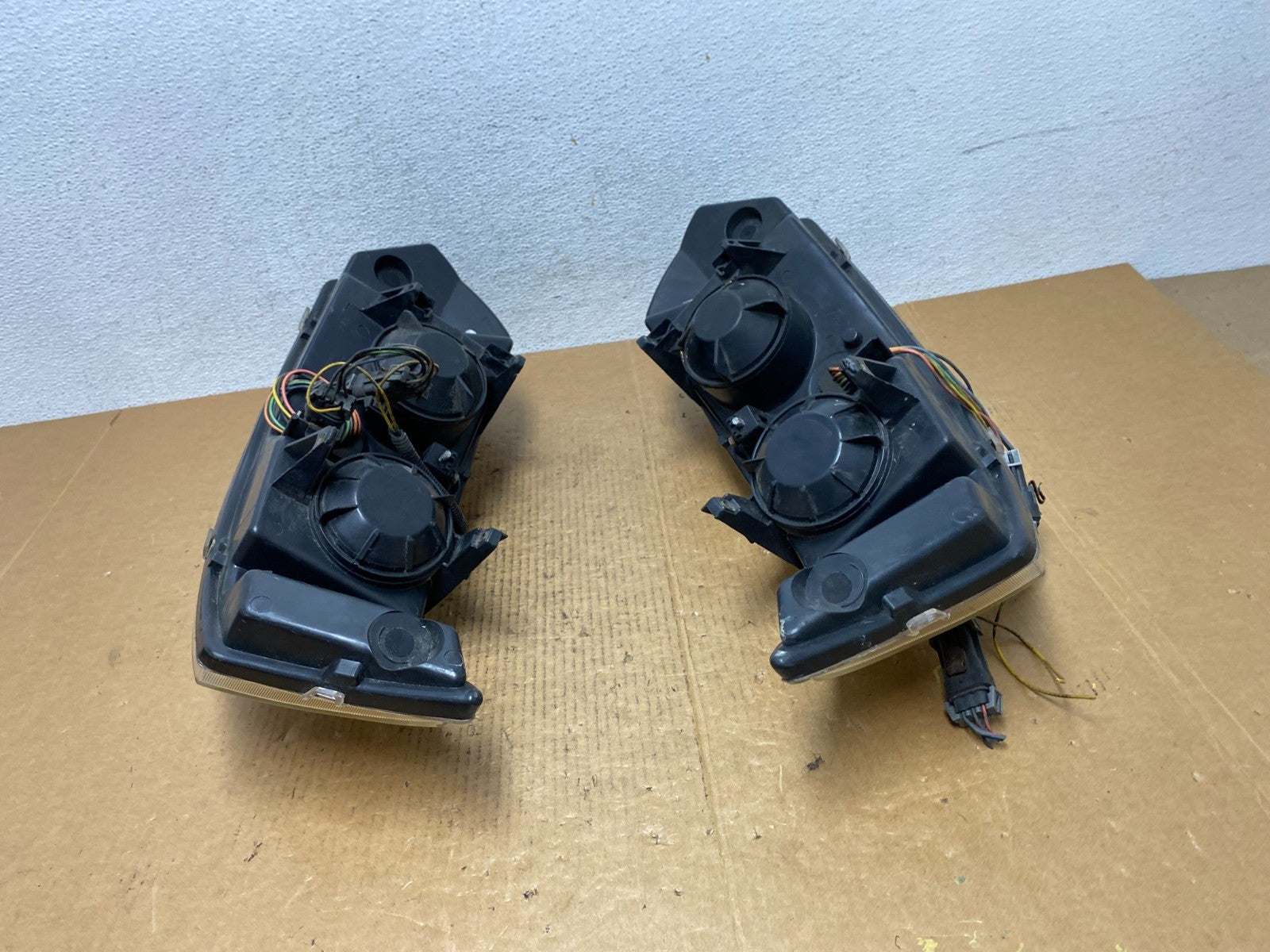 2003 to 2007 Saturn Ion Halogen Headlights Left+Right Side AE0312 DW7