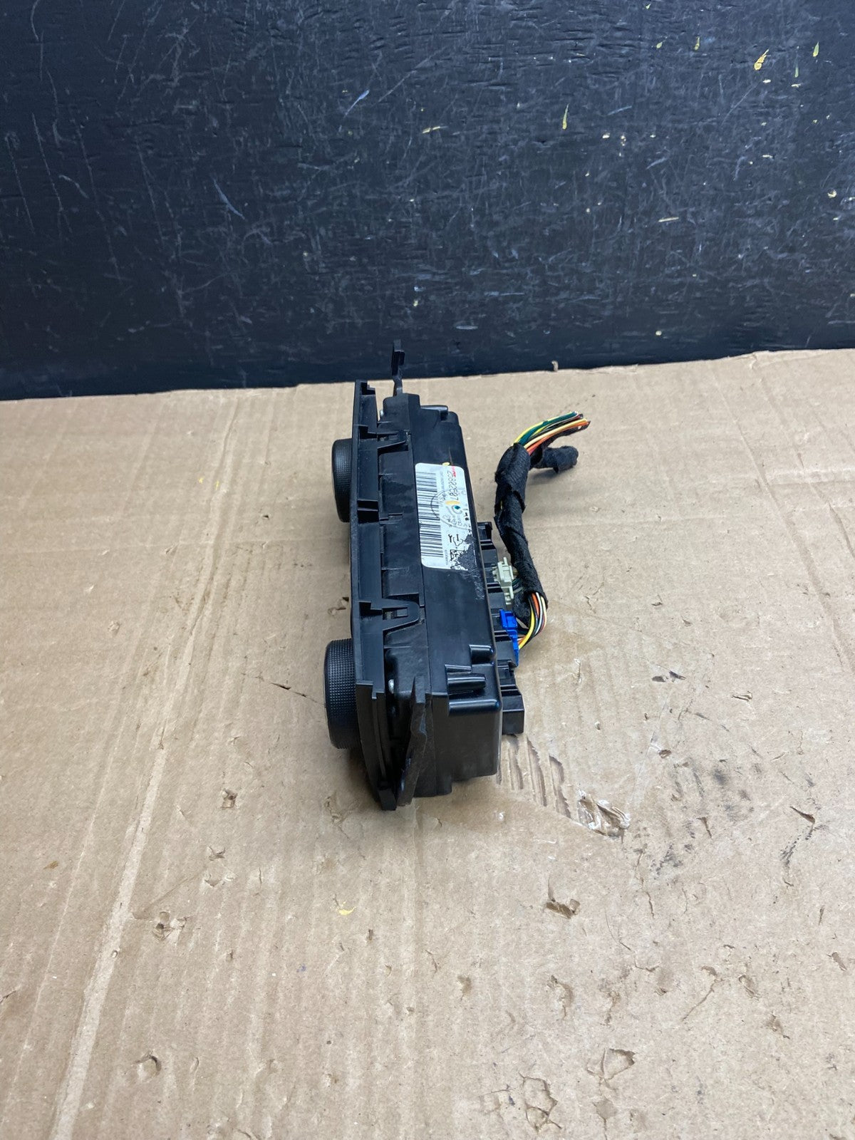 2007 to 2009 Chevrolet Avalanche 1500 Tahoe Climate Control A/C Panel AE1738 DG2