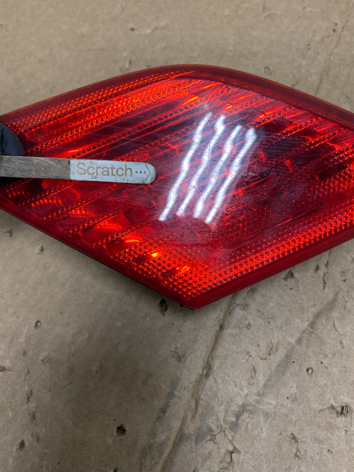 2003 to 2004 Toyota Avalon Left Driver LH Side Inner Tail Light OEM V0030 DW3