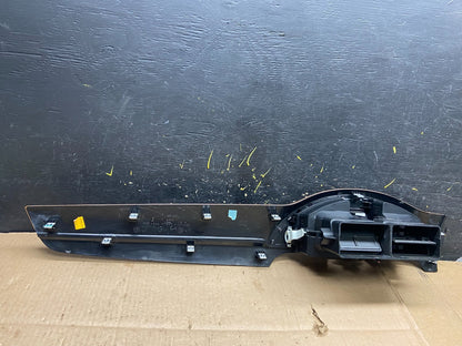 2008 to 2017 Buick Enclave Dash Center Clock Bezel Air Vent Trim Oem Y5417 DG3