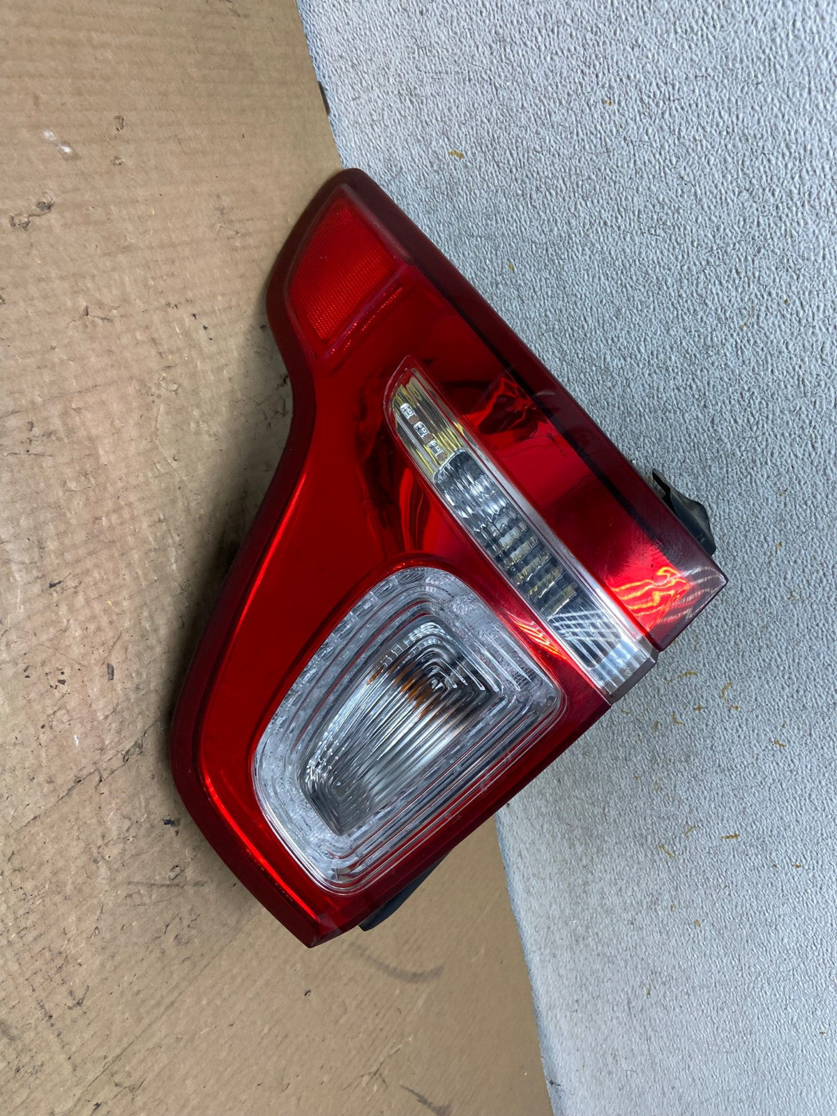 2011 2012 2013 2014 2015 Ford Explorer Left Driver LH Side Tail light AI8231 LK2