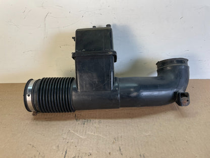 2002-2005 Toyota Tundra 4.7L V8 Air Intake Hose Tube Resonator ag7621 DG0