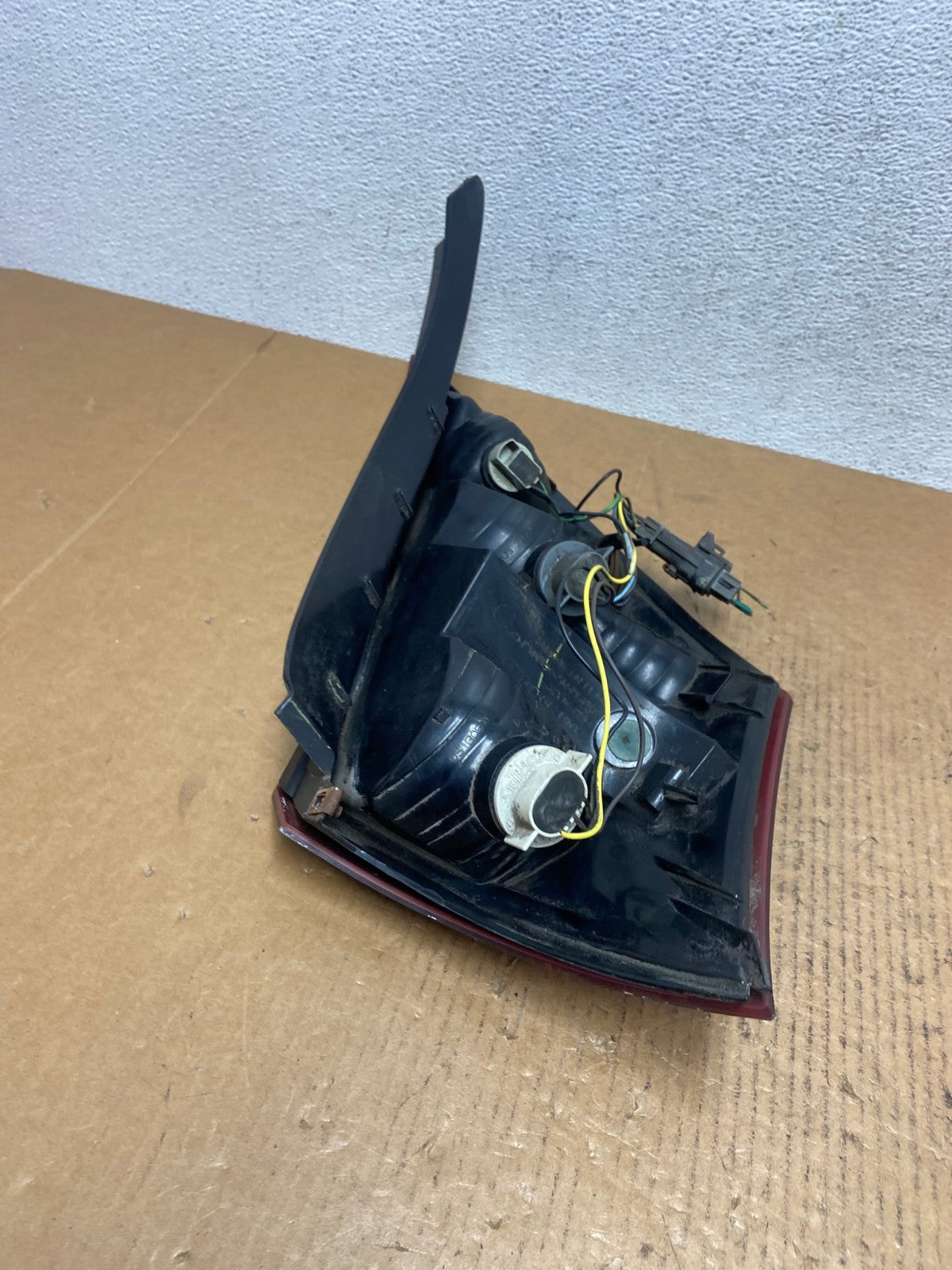 2003-2007 Saturn Ion Passenger Right RH Side Tail Light Tail Light AE0478 LK6
