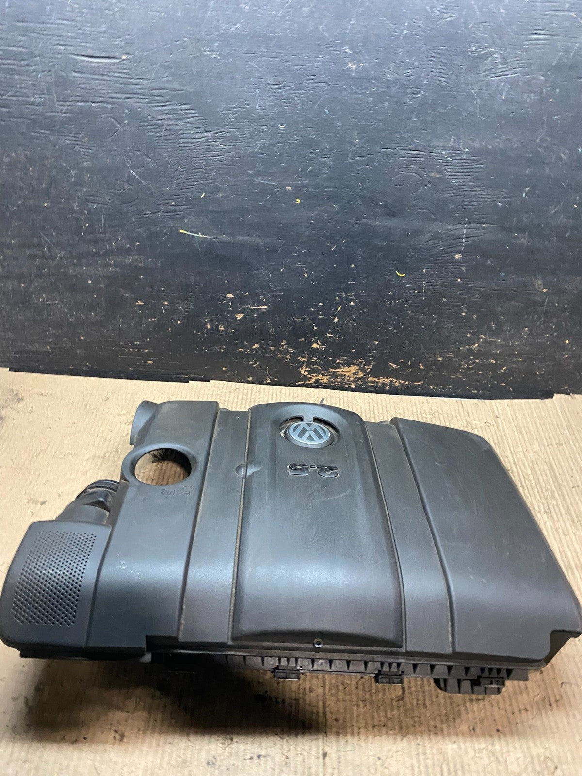 2005 - 2008 Volkswagen Jetta Beetle 2.5L Passat Engine Cover 07k129601G V4258 DG1