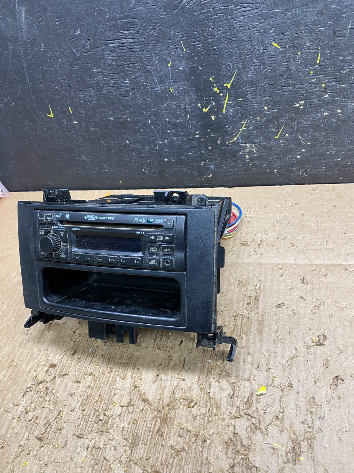 2007-2013 Mercedes Dodge Sprinter Radio Receiver CD Player Module V9986 DG1