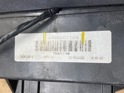 2005 Jeep Grand Cherokee Integrated Power Fuse Box Relay H7393 Oem DG16