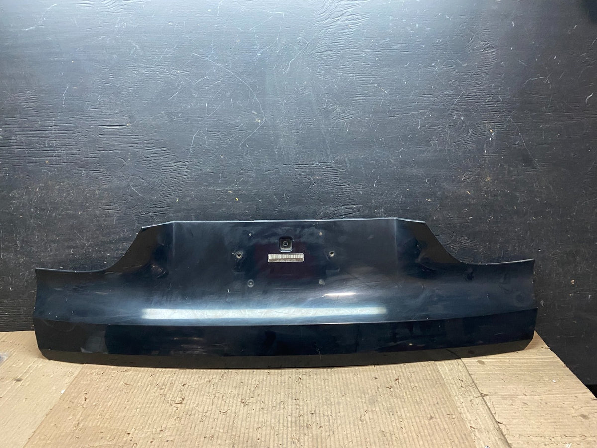 2010-2013 BMW F07 535i 550i GT Rear Trunk Lid Lower Bottom Trim Molding X0107 DG0