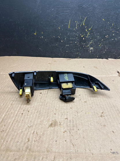 2004 to 2010 Toyota Sienna Left Side Climate Switches Bezel Trim Y2457 DG3