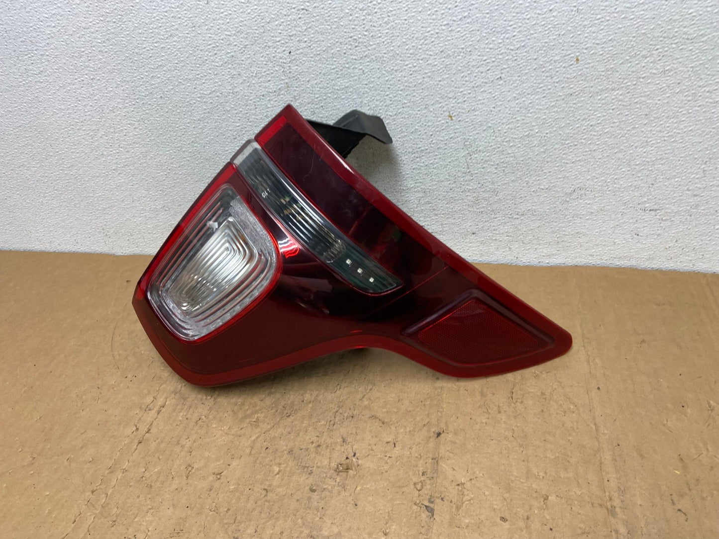 2011-2015 Ford Explorer Police Package Right Passenger Side Tail light AD0507 LK1
