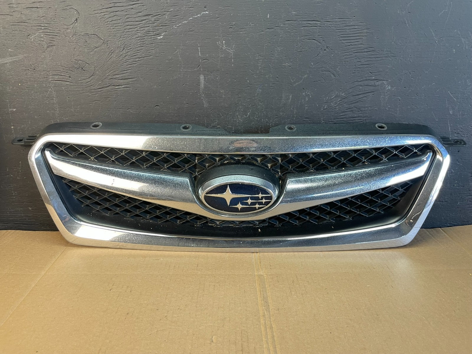 2010 to 2012 Subaru Legacy Outback Wagon Front Grill Grille AC2175 DG0