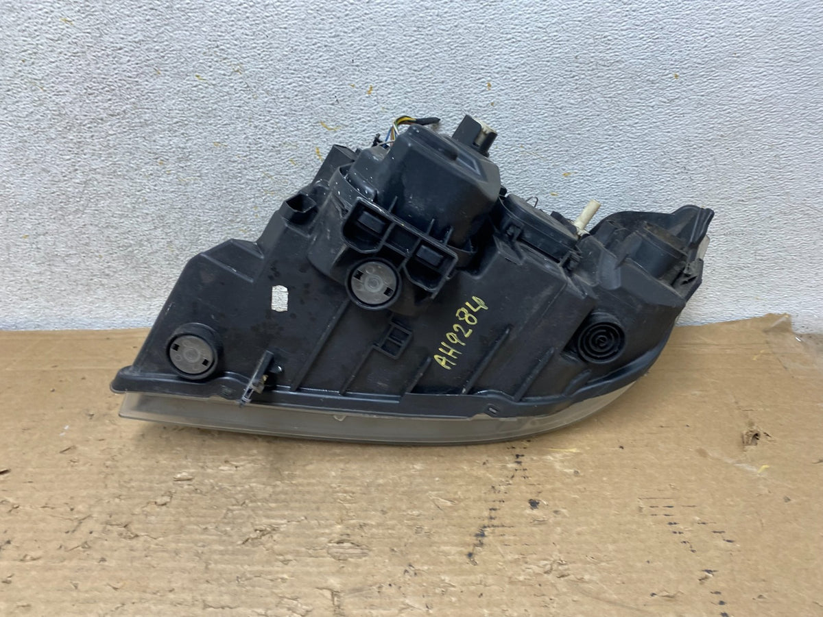 2009-2011 BMW 3 Series 328i 4/D Sedan Headlight Halogen Right Passenger AH92846