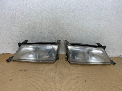 1995-1997 Toyota Avalon Left+Right Side Headlights AH3081 DW0