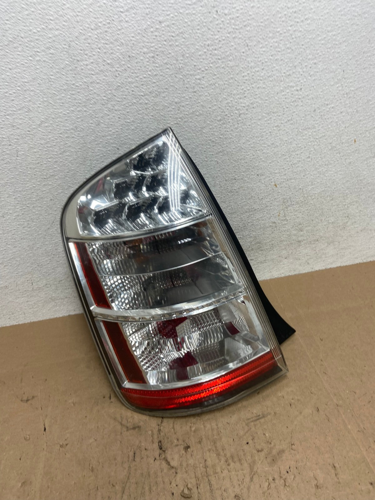 2006 2007 2008 2009 Toyota Prius Tail Light Left Driver LH AE6439 LK2